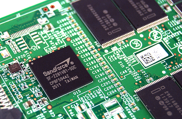 Контроллер SSD LSI SandForce SF-2281
